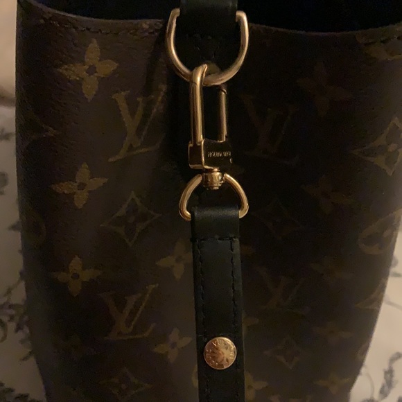 NÉONOÉ Louis Vuitton. - Picture 11 of 17